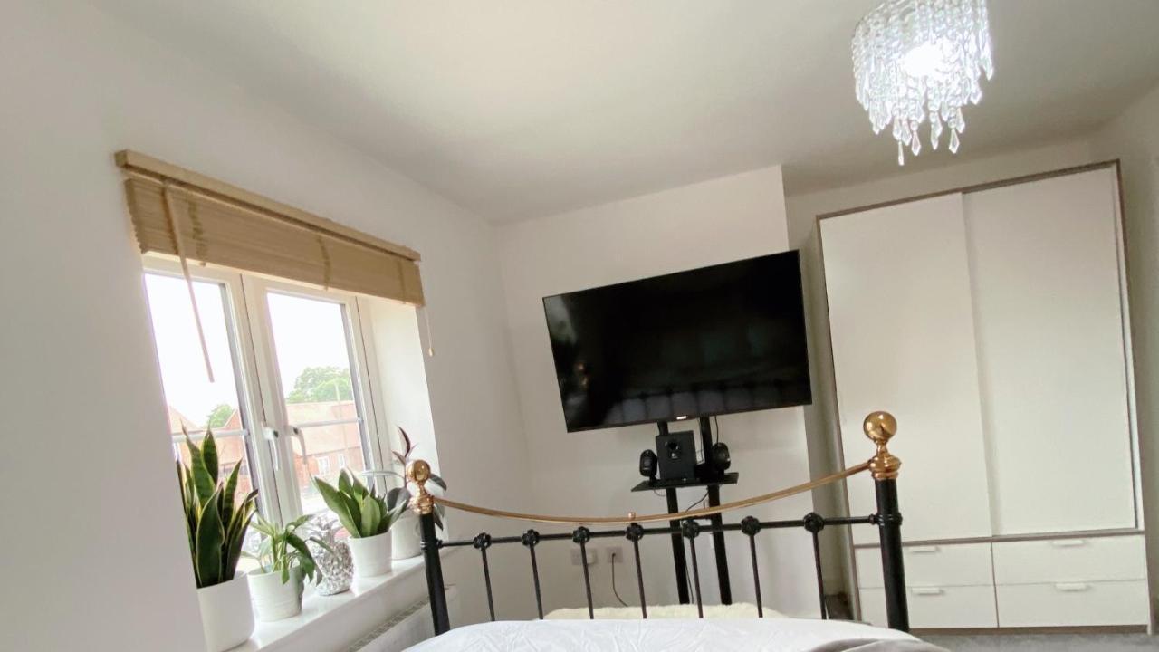 Entire Home: Bicester Village 10Min Walk Luaran gambar