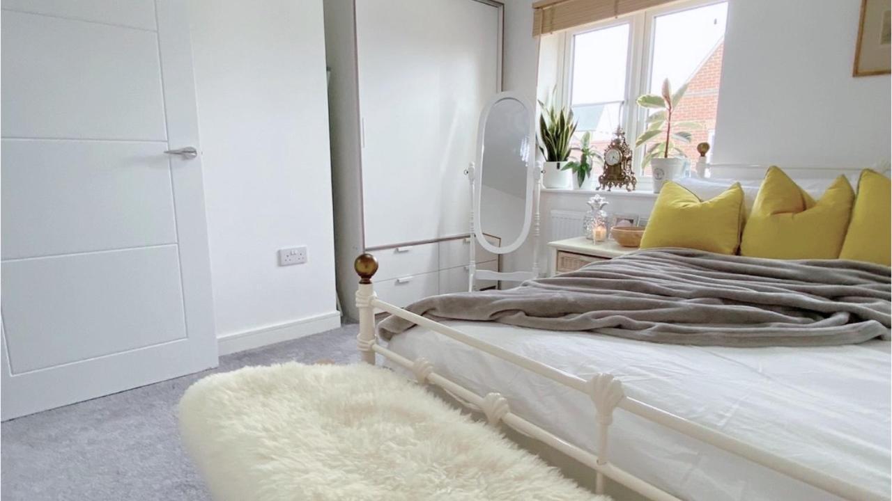 Entire Home: Bicester Village 10Min Walk Luaran gambar